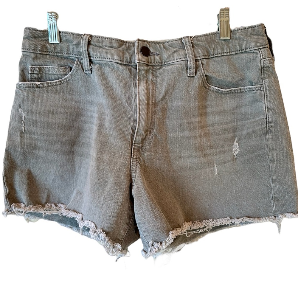 Universal Thread Gray Distressed Shorts | Size 12/31
